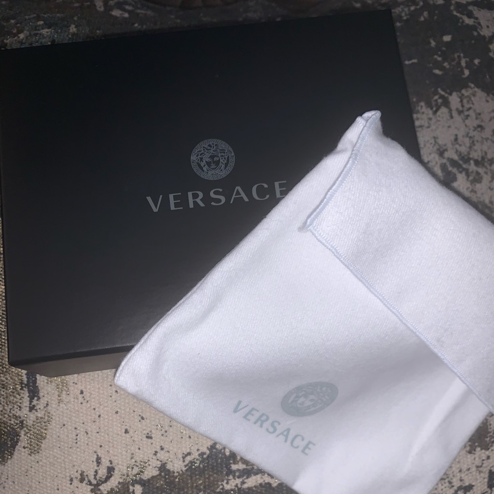 Versace packaging